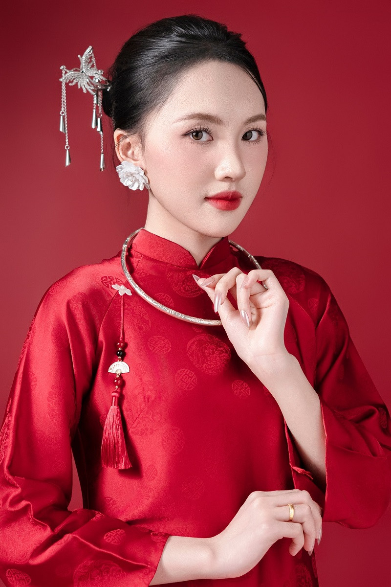 [999+] Mẫu ảnh gái xinh mặc áo dài tết cực xinh cho chị em