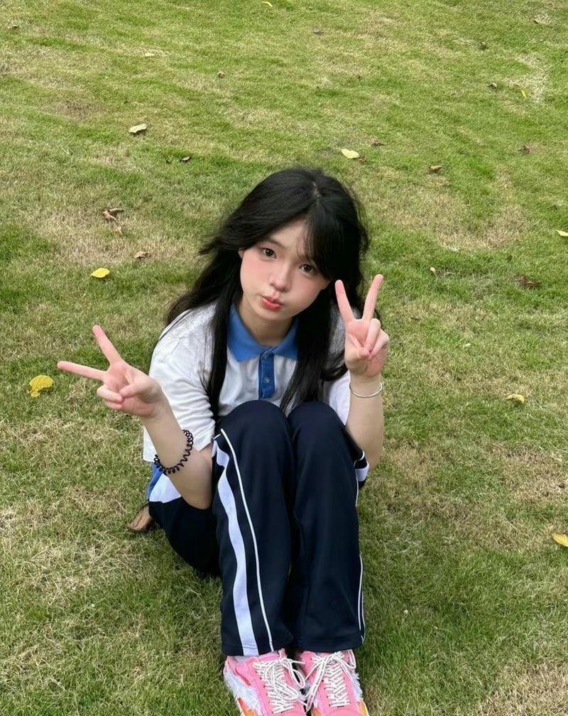 Ngắm nhìn vẻ đẹp tuổi teen với ảnh gái xinh 2k7 cực cuốn hút