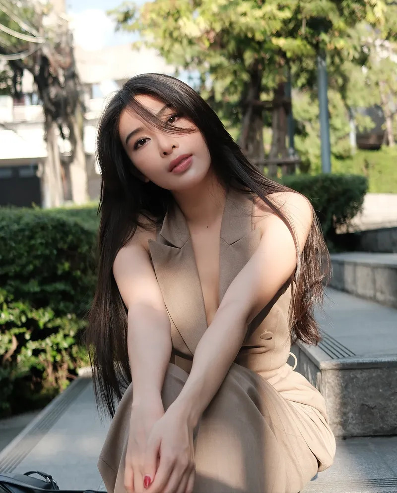 Top 119+ ảnh hot girl Linh Trương IG cực xinh hút triệu like