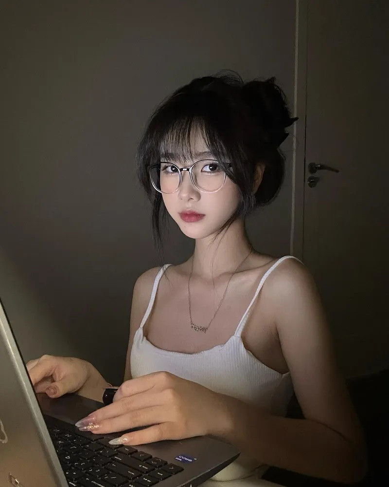 Top 120+ ảnh Nguyễn Diệu Linh bikini sexy trên Instagram