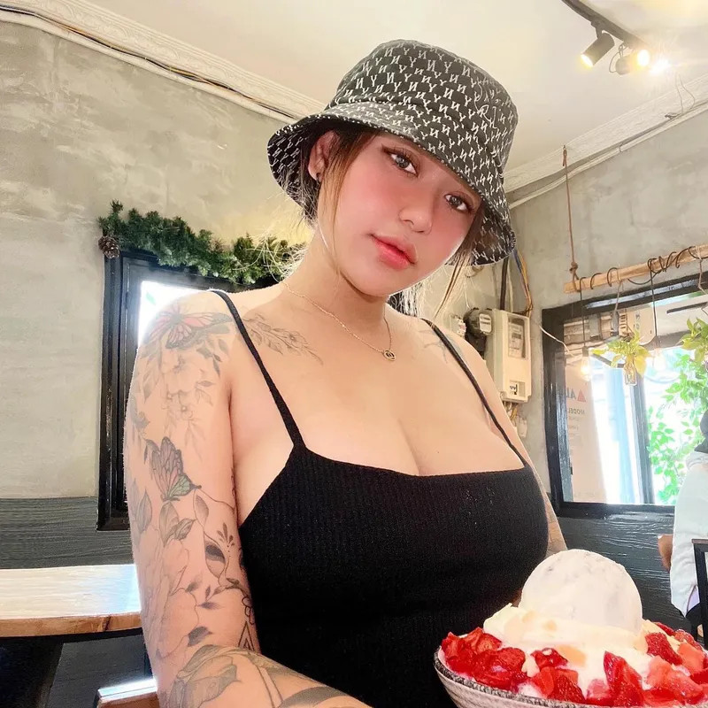Bộ sưu tập 99 ảnh sexy, quyến rũ của Suzie Nguyen trên IG