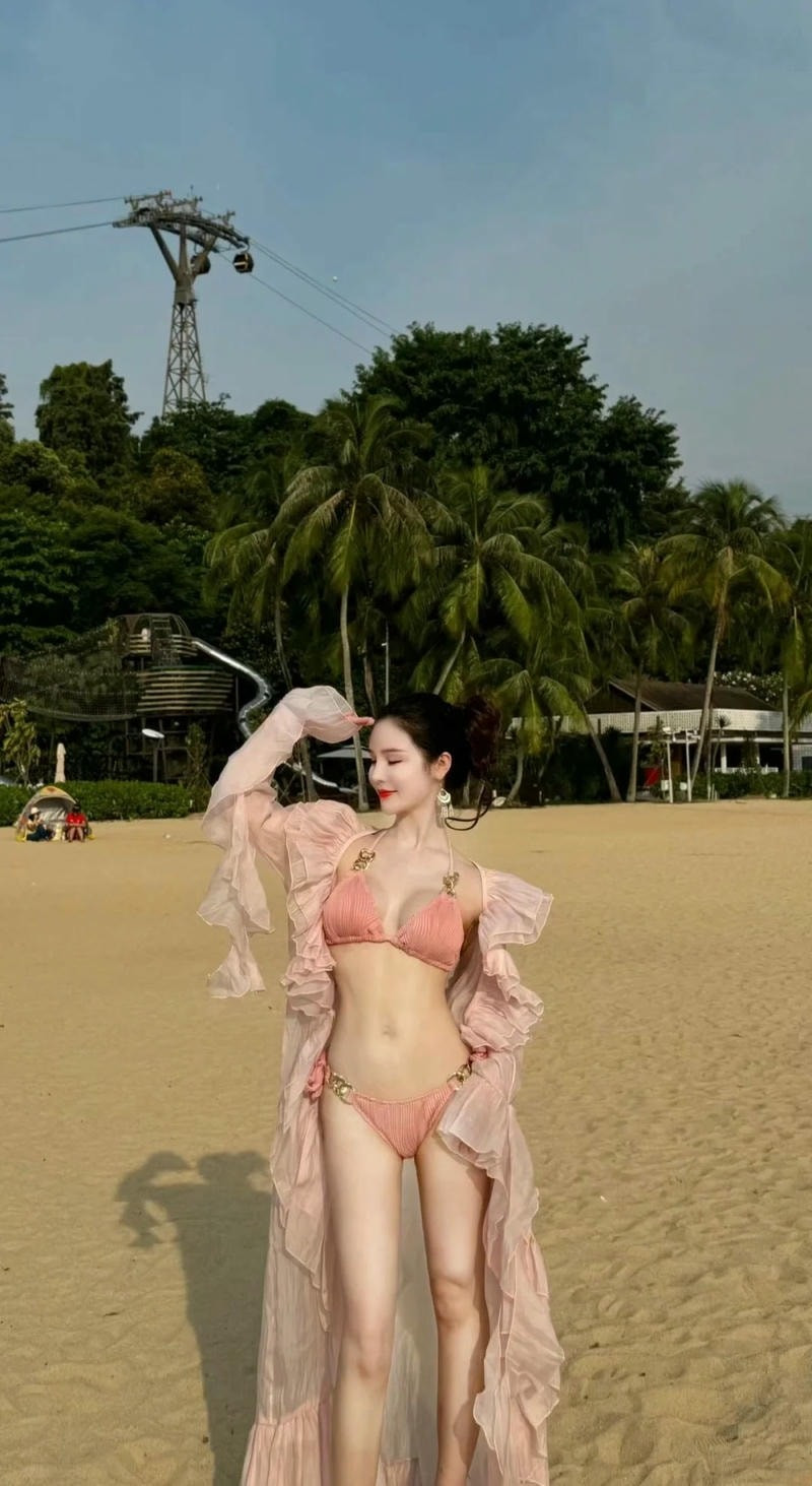 gái xinh mặc hồng dễ thương