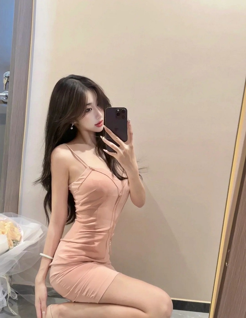 Cập nhật 169+ ảnh gái xinh mặc váy body quyến rũ, sexy