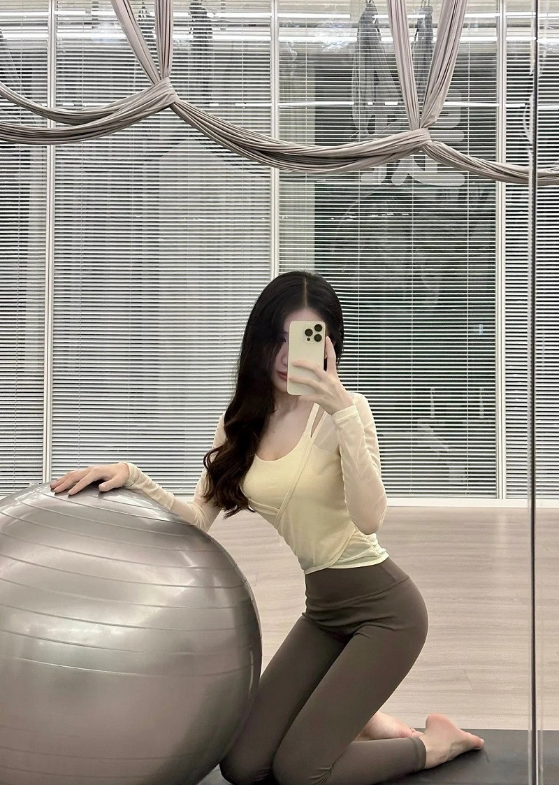 999+ Ảnh gái xinh tập yoga mới nhất cùng vóc dáng cực nuột