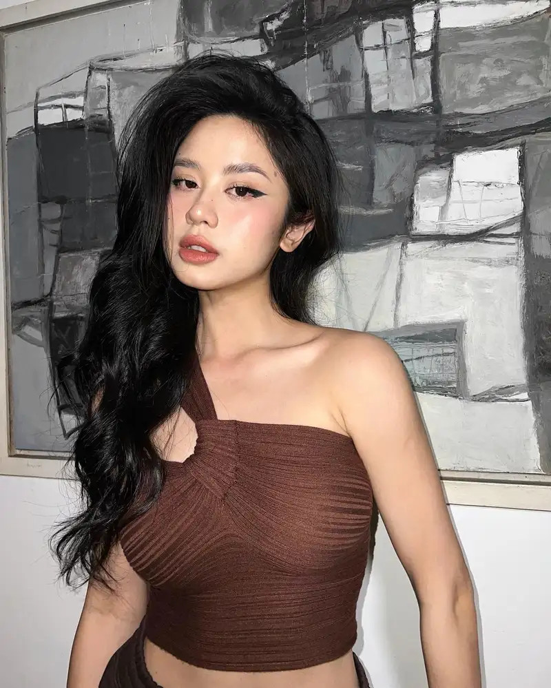 Top 100+ ảnh sexy gợi cảm nhất của Hàn Hằng ig gây bão mạng