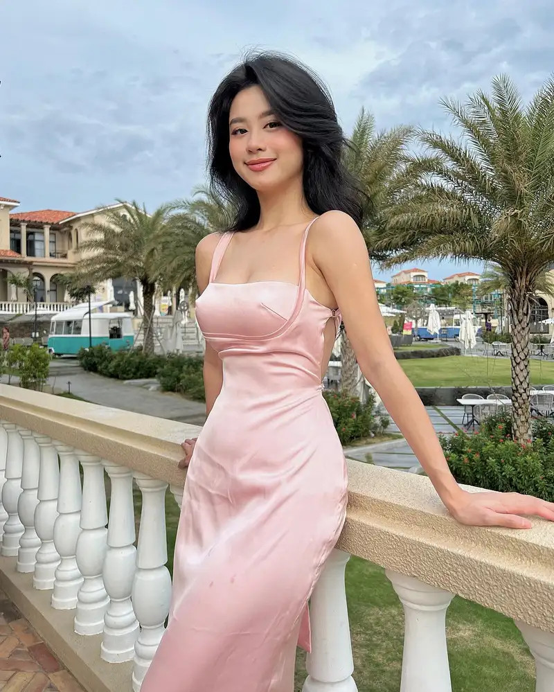 Top 100+ ảnh sexy gợi cảm nhất của Hàn Hằng ig gây bão mạng
