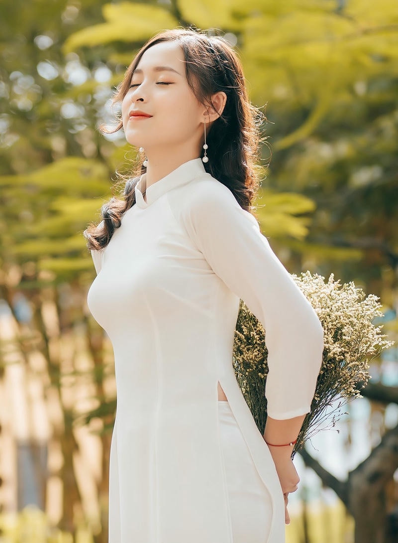 Tuyển tập 999+ ảnh gái xinh mặc áo dài vô cùng duyên dáng