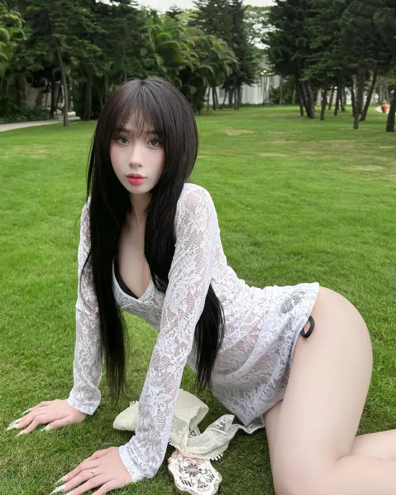 Top ảnh đẹp nhất của Quỳnh Hương trên IG quyến rũ và cá tính