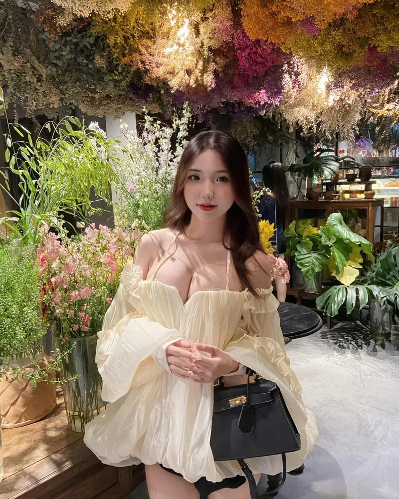 Loạt ảnh Instagram của Ngọcc Duyênn sexy và gợi cảm nhất