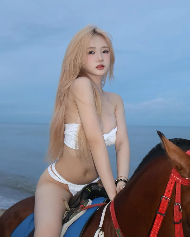Top 120+ ảnh Nguyễn Diệu Linh bikini sexy trên Instagram