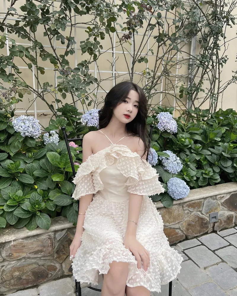 Top 120+ ảnh Nguyễn Diệu Linh bikini sexy trên Instagram