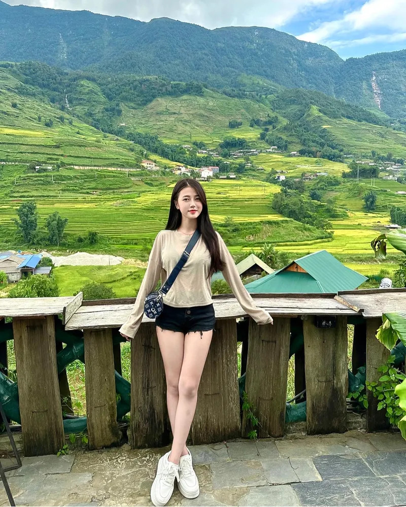 Hotgirl Instagram Nguyễn Hải Ly sexy quyến rũ đầy thu hút
