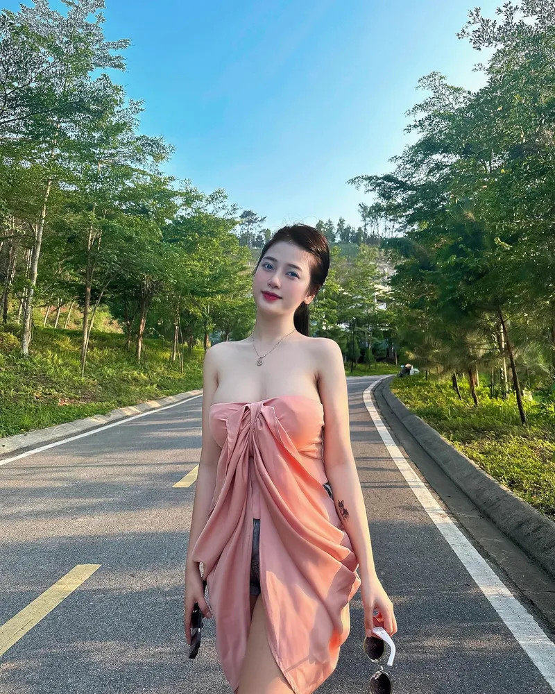 Hotgirl Instagram Nguyễn Hải Ly sexy quyến rũ đầy thu hút