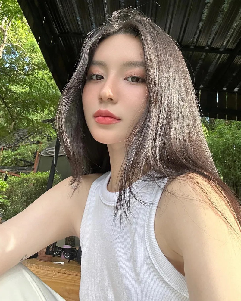 Nguyễn Ngọc Phương Vy giản dị nhưng vẫn xinh đẹp