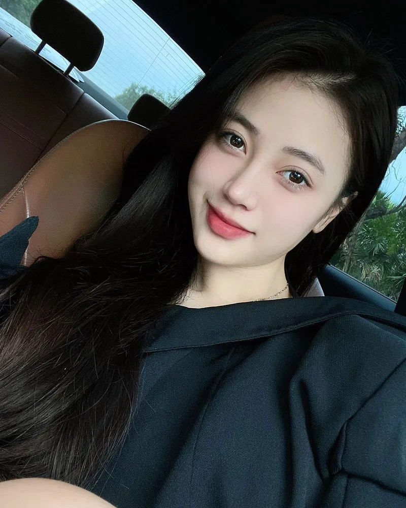 Hotgirl Instagram Nguyễn Hải Ly sexy quyến rũ đầy thu hút