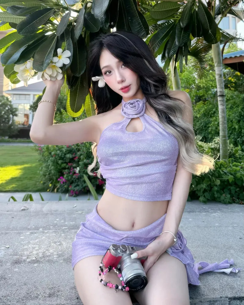 Top ảnh đẹp nhất của Quỳnh Hương trên IG quyến rũ và cá tính
